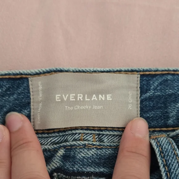 Everlane Cheeky Jean - Picture 3 of 6